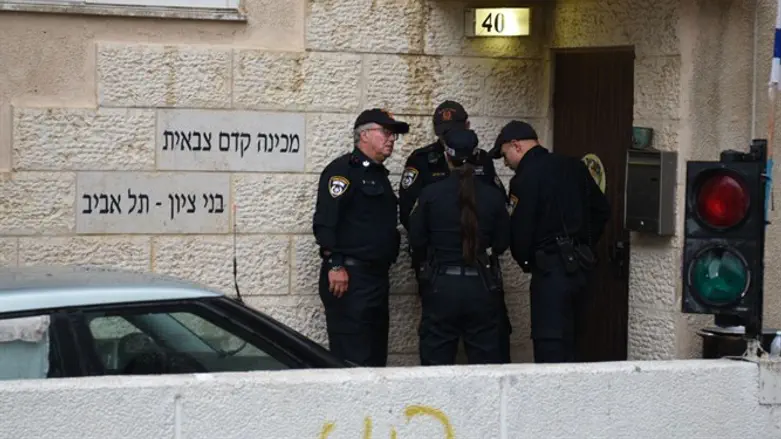 Police outside of Bnei Tzion Academy