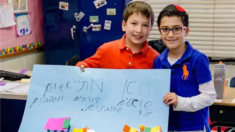 provides sevveral hours of immersion per Hillel Torah North Suburban Day School