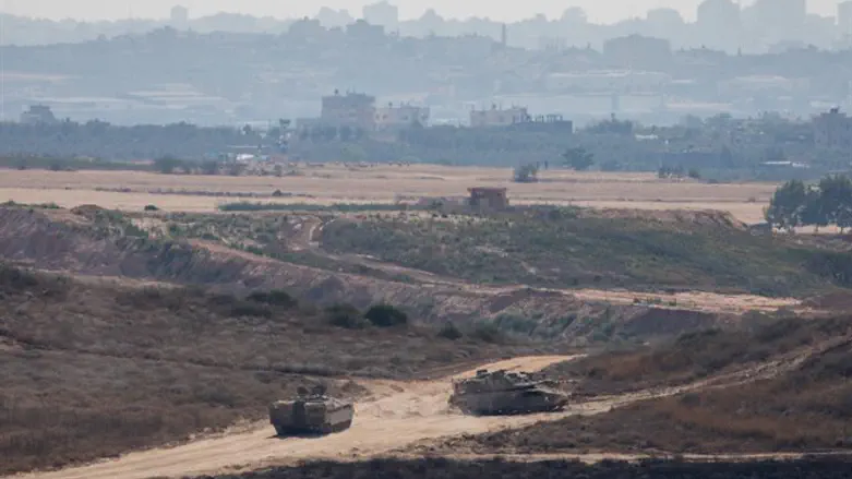 IDF patrols Gaza border
