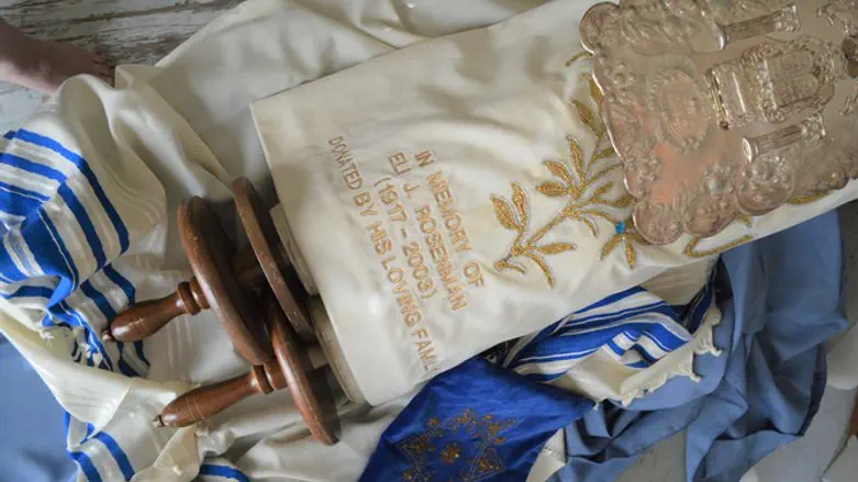 The Torah that made its way from B’nai Jacob, Ottumwa, to Paraguay.