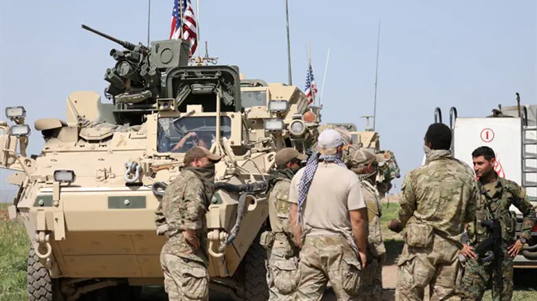 US troops deployed in northeastern Syria meet with Kurdish fighters