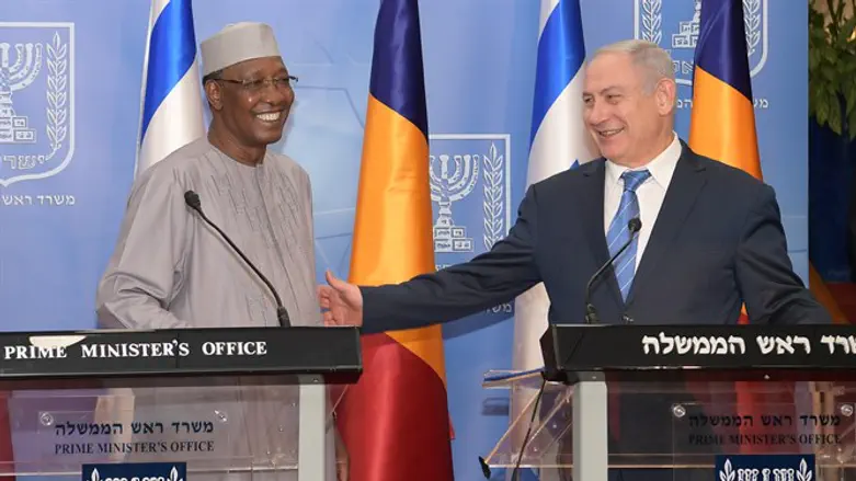 Netanyahu meets President Idriss Deby