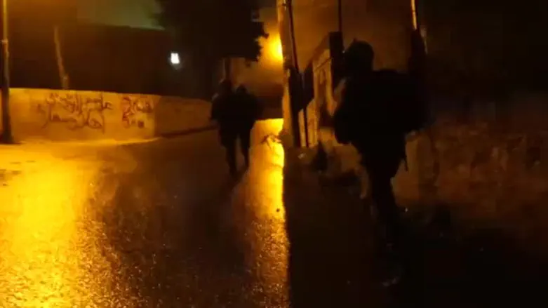 Documenting the capture of the terrorist who carried out the shooting attack in Givat Assa