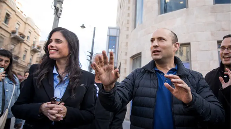 Last election: Shaked and Bennett campaigning in Jerusalem