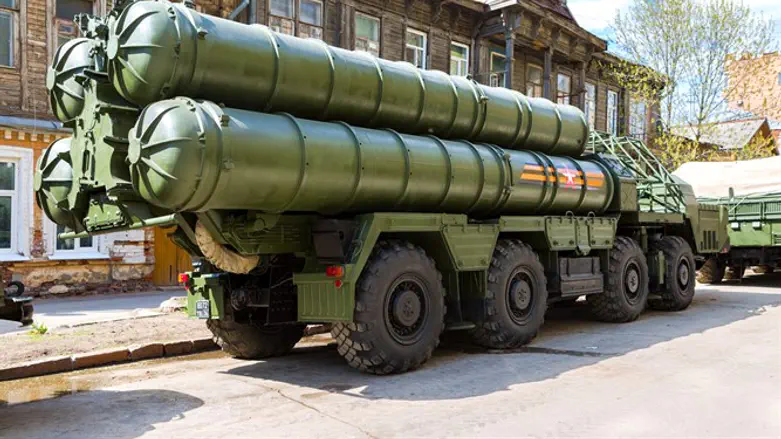 Russian anti-aircraft missile system S-300