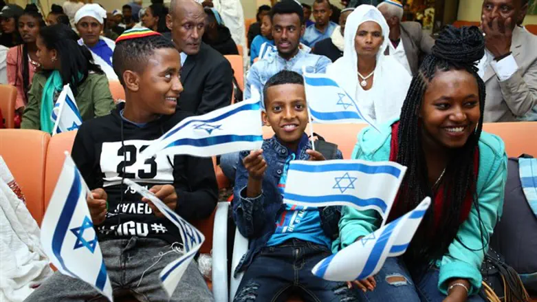 Ethiopian Olim arrive in Israel