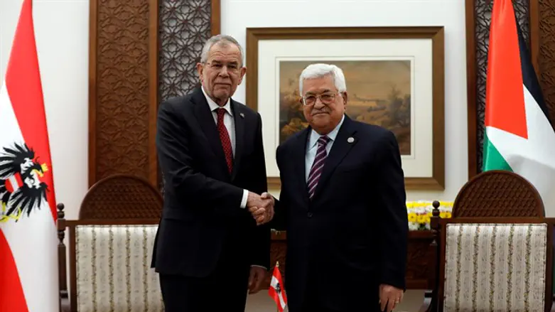 PA chairman Mahmoud Abbas and Austrian President Alexander Van der Bellen