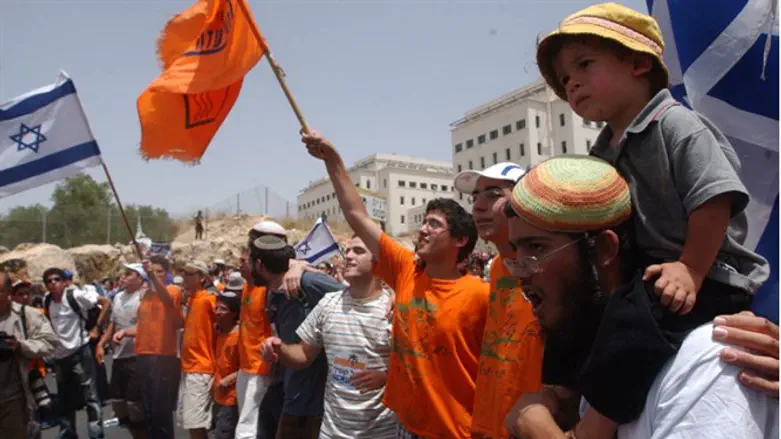 Back to the days that preceded the expulsion from Gush Katif