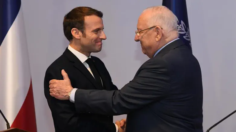 French President Emmanuel Macron with Israeli President Reuven Rivlin