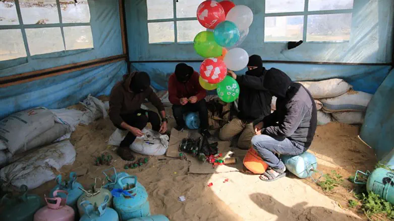 Islamic operatives prepare incendiary balloons
