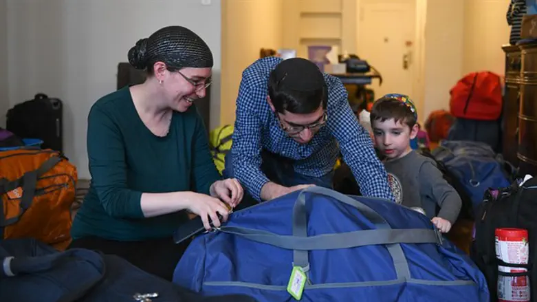 Karoly family packs up for aliyah