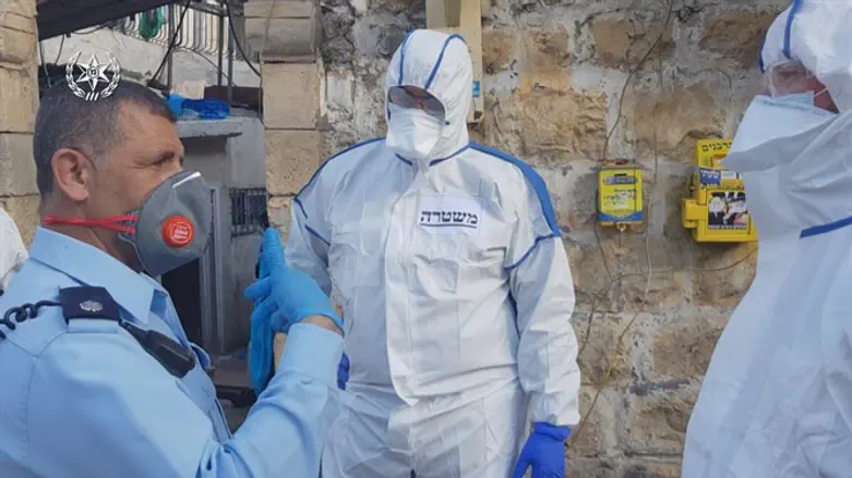 Israel Police deal with coronavirus related incidents
