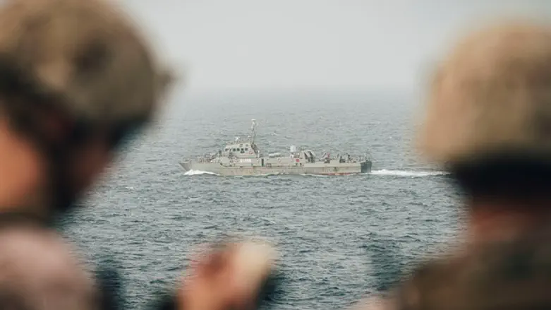 US Marines observe Iran fast-attack craft in Strait of Hormuz