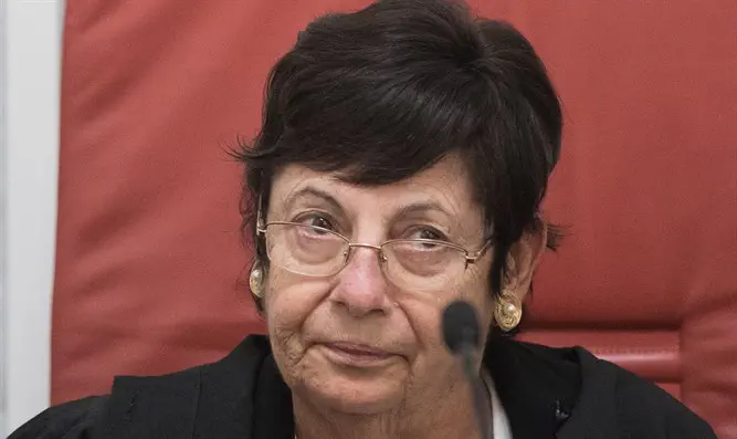 Мириам Наор