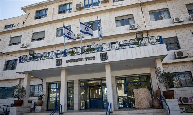 ביהמ"ש אישר הסדרת בית שנגרע מקו כחול-ערוץ 7 