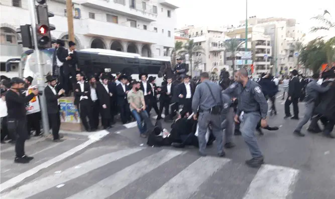 Police arrest nine haredim during anti-draft protest | Israel National ...