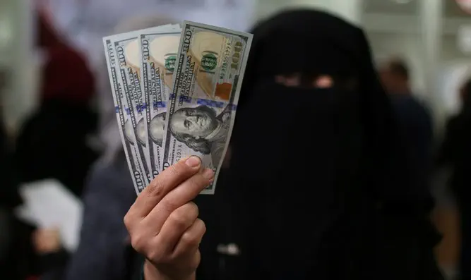 Жители Газы получают катарские деньги