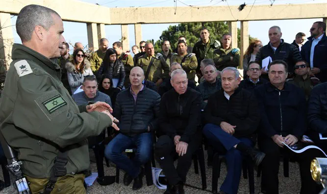 Нетаньяху и члены Кабмина - на северной границе