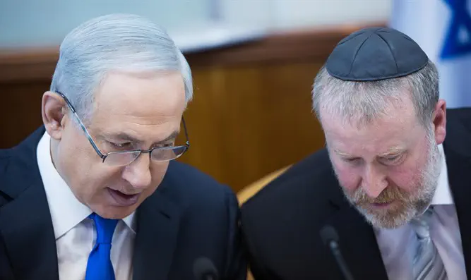 Биньямин Нетаньяху и Авихай Мандельблит 