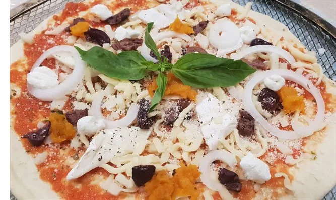 ×¤××¦× ×××ª××ª