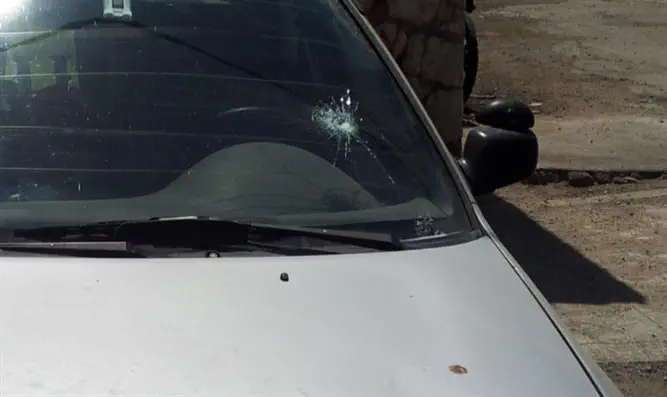 Поврежденная машина истца