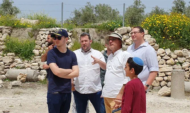 Яир Нетаньяху в Самарии