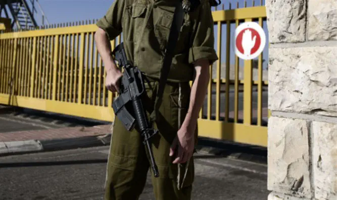 Контрольно-пропускной пункт. Иллюстрация