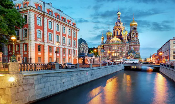 Санкт-Петербур