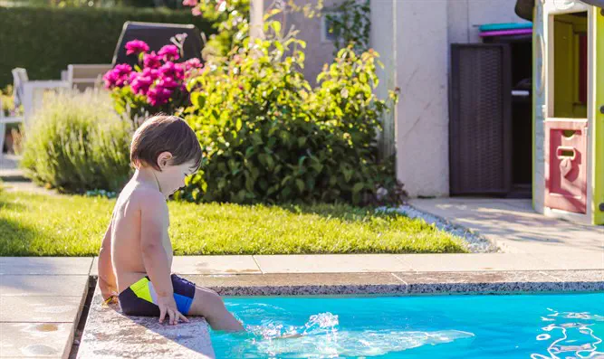 דינה זילבר: להקצות שעות לשחייה מעורבת בבריכה בקריית ארבע-ערוץ 7 