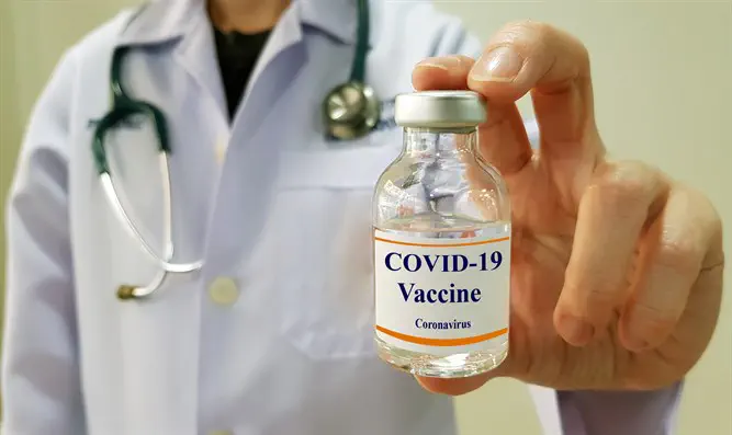 Вакцина против COVID-19. Иллюстрация