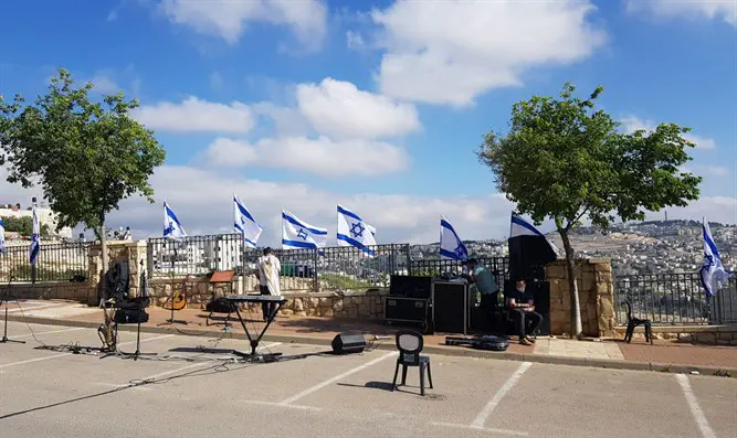 День независимости в Ноф-Ционе