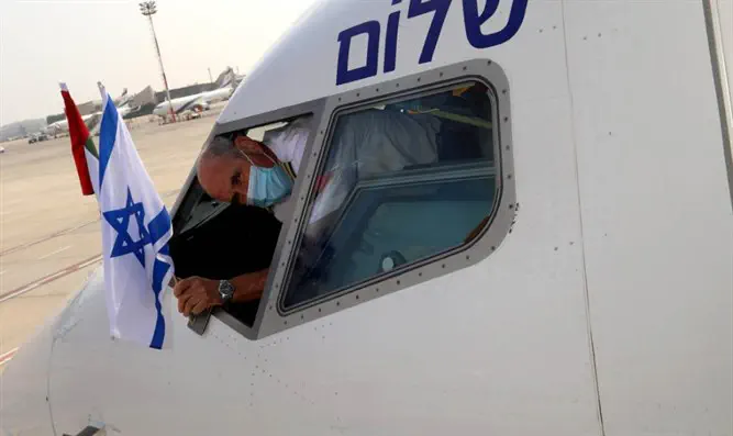 Самолет, совершавший рейс LY 971, прибыл в Абу-Даби