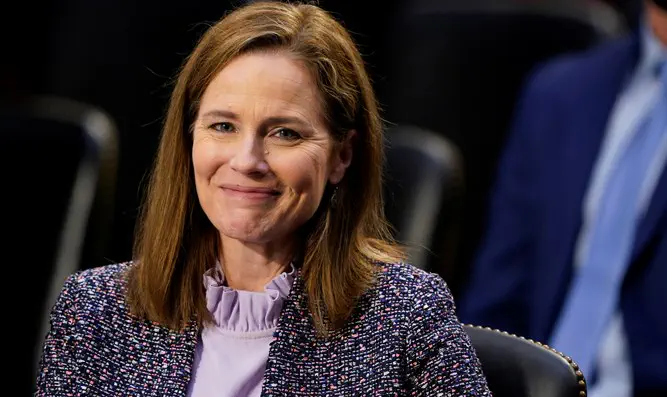 Эми Конни Баррет