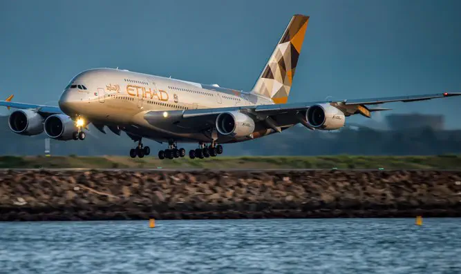 Airbus A380 Etihad (файл)
