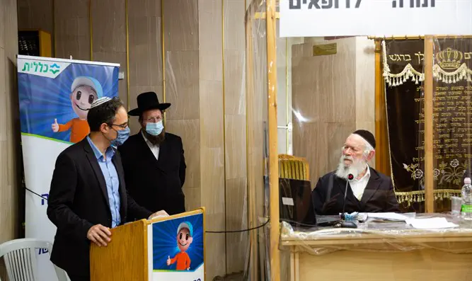 לאחר התייעצות עם פרופ' רן בליצר: הרב יצחק זילברשטיין פסק להתחסן לקורונה-ערוץ 7 